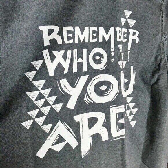 Disney Her Universe NWT Junior Small Cotton Lion King Destructed Cargo Jacket - Picture 7 of 9